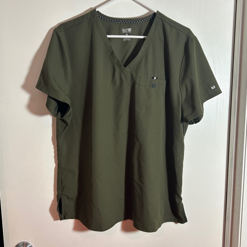Koi‎ Next Gen XL Scrub Top Olive Green V-Neck Chest Pocket Stretch